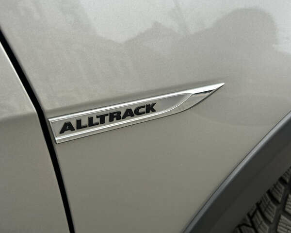 Серый Фольксваген Golf Alltrack, объемом двигателя 2 л и пробегом 185 тыс. км за 19900 $, фото 3 на Automoto.ua