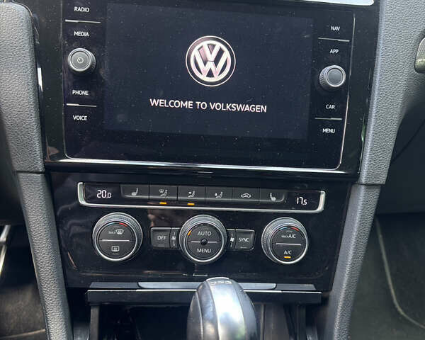 Сірий Фольксваген Golf Alltrack, об'ємом двигуна 1.6 л та пробігом 230 тис. км за 13600 $, фото 10 на Automoto.ua