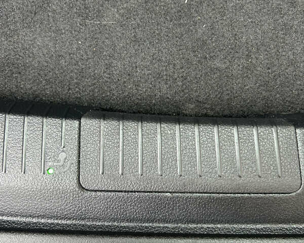 Серый Фольксваген Golf Alltrack, объемом двигателя 2 л и пробегом 185 тыс. км за 19900 $, фото 20 на Automoto.ua