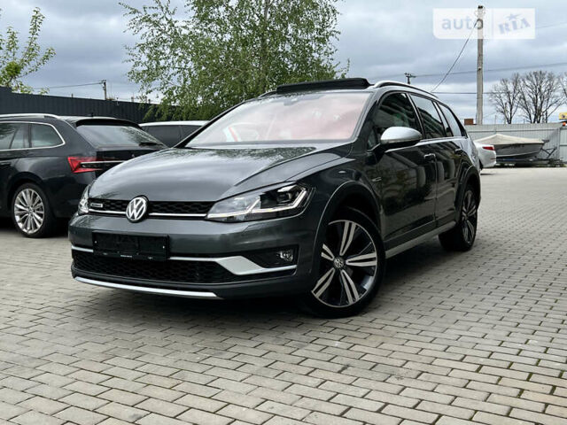 Серый Фольксваген Golf Alltrack, объемом двигателя 2 л и пробегом 185 тыс. км за 21699 $, фото 99 на Automoto.ua