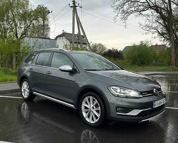 Серый Фольксваген Golf Alltrack, объемом двигателя 2 л и пробегом 254 тыс. км за 19500 $, фото 6 на Automoto.ua