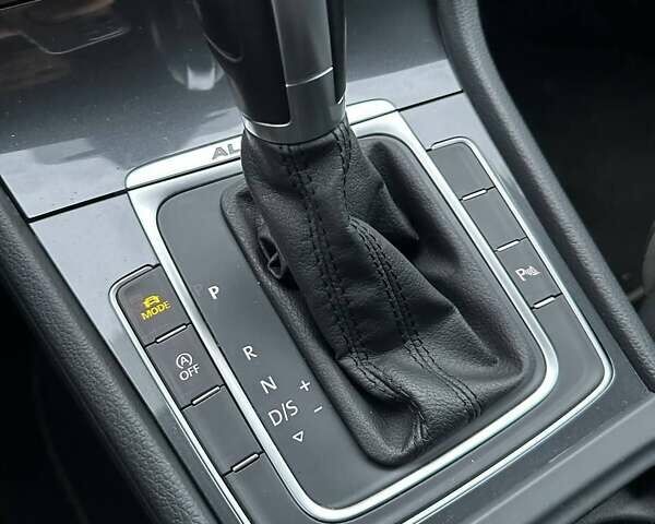 Серый Фольксваген Golf Alltrack, объемом двигателя 2 л и пробегом 254 тыс. км за 19500 $, фото 11 на Automoto.ua