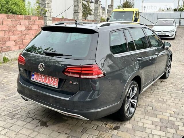 Серый Фольксваген Golf Alltrack, объемом двигателя 2 л и пробегом 194 тыс. км за 21500 $, фото 4 на Automoto.ua