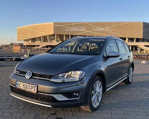 Сірий Фольксваген Golf Alltrack, об'ємом двигуна 1.8 л та пробігом 37 тис. км за 17500 $, фото 4 на Automoto.ua