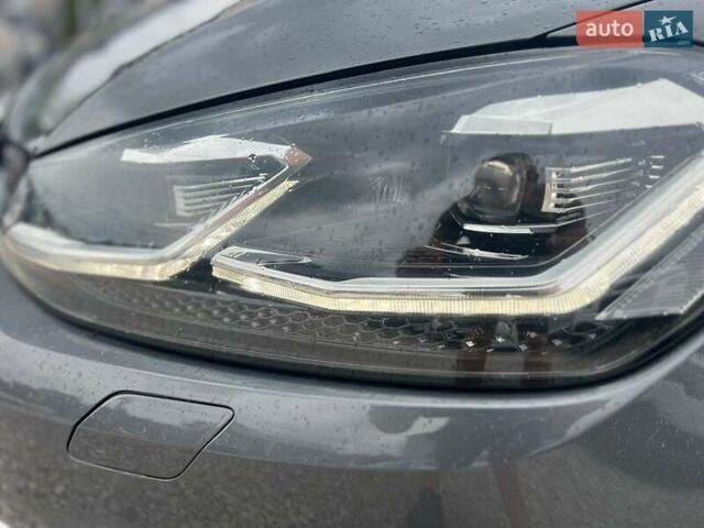 Сірий Фольксваген Golf Alltrack, об'ємом двигуна 1.6 л та пробігом 157 тис. км за 15333 $, фото 4 на Automoto.ua