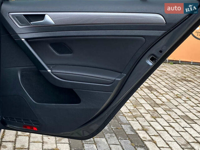 Серый Фольксваген Golf Alltrack, объемом двигателя 1.8 л и пробегом 72 тыс. км за 16200 $, фото 26 на Automoto.ua