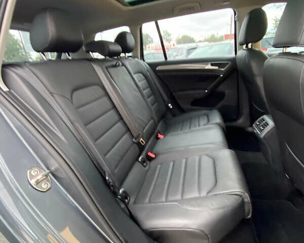 Серый Фольксваген Golf Alltrack, объемом двигателя 1.8 л и пробегом 72 тыс. км за 16200 $, фото 13 на Automoto.ua