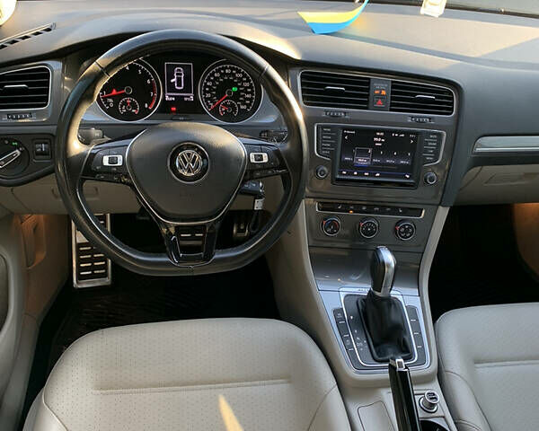 Синій Фольксваген Golf Alltrack, об'ємом двигуна 1.8 л та пробігом 85 тис. км за 14099 $, фото 13 на Automoto.ua