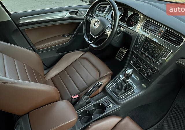 Синий Фольксваген Golf Alltrack, объемом двигателя 1.8 л и пробегом 72 тыс. км за 13500 $, фото 14 на Automoto.ua