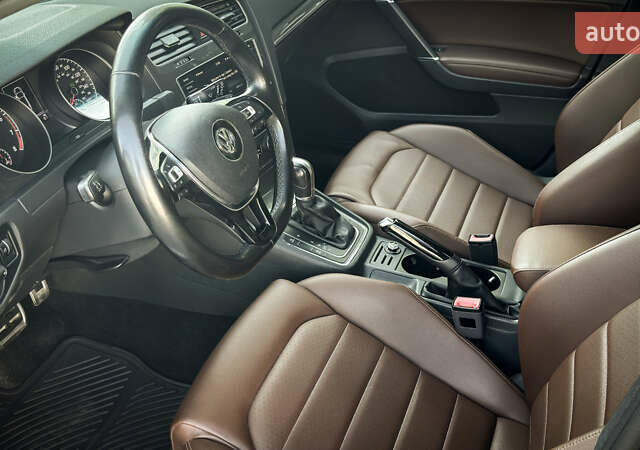 Синий Фольксваген Golf Alltrack, объемом двигателя 1.8 л и пробегом 72 тыс. км за 13500 $, фото 1 на Automoto.ua