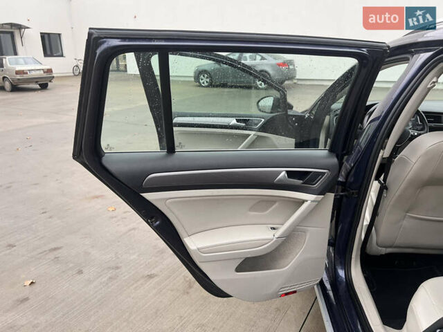 Синий Фольксваген Golf Alltrack, объемом двигателя 1.8 л и пробегом 117 тыс. км за 13300 $, фото 12 на Automoto.ua