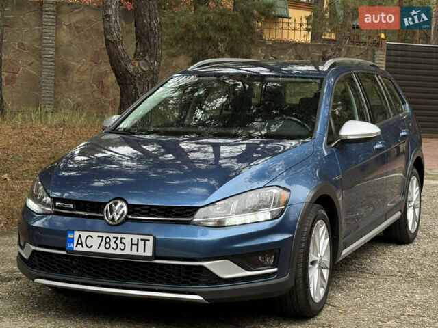 Синий Фольксваген Golf Alltrack, объемом двигателя 1.8 л и пробегом 158 тыс. км за 15500 $, фото 2 на Automoto.ua