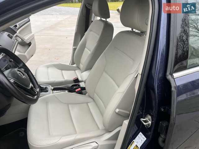 Синий Фольксваген Golf Alltrack, объемом двигателя 1.8 л и пробегом 117 тыс. км за 13300 $, фото 14 на Automoto.ua