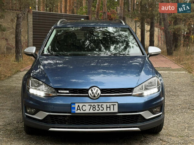 Синий Фольксваген Golf Alltrack, объемом двигателя 1.8 л и пробегом 158 тыс. км за 15500 $, фото 1 на Automoto.ua