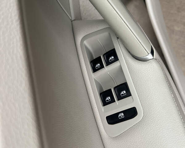 Синий Фольксваген Golf Alltrack, объемом двигателя 1.8 л и пробегом 117 тыс. км за 13300 $, фото 18 на Automoto.ua