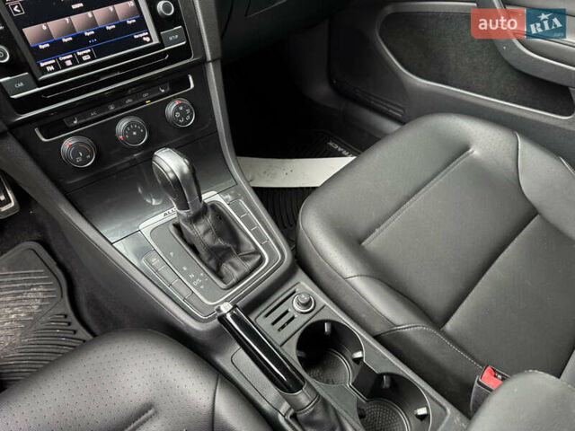 Синий Фольксваген Golf Alltrack, объемом двигателя 1.8 л и пробегом 158 тыс. км за 15500 $, фото 9 на Automoto.ua