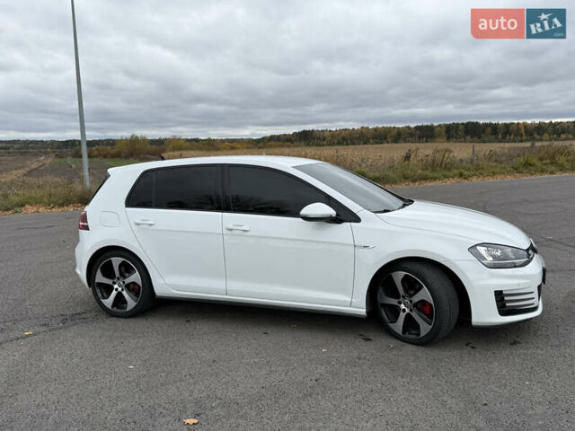 Белый Фольксваген Golf GTD, объемом двигателя 2 л и пробегом 218 тыс. км за 14550 $, фото 2 на Automoto.ua