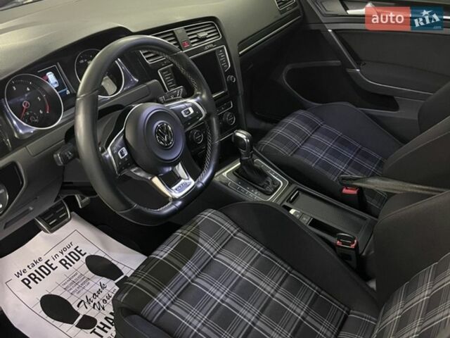 Белый Фольксваген Golf GTD, объемом двигателя 1.97 л и пробегом 278 тыс. км за 12500 $, фото 5 на Automoto.ua