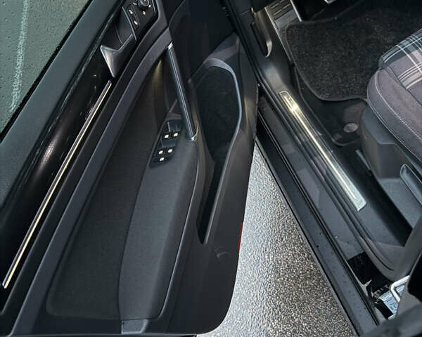 Чорний Фольксваген Golf GTD, об'ємом двигуна 1.97 л та пробігом 227 тис. км за 14700 $, фото 57 на Automoto.ua