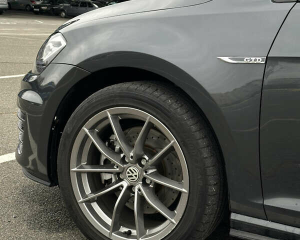 Серый Фольксваген Golf GTD, объемом двигателя 2 л и пробегом 257 тыс. км за 13850 $, фото 8 на Automoto.ua