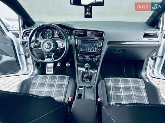 Сірий Фольксваген Golf GTD, об'ємом двигуна 2 л та пробігом 205 тис. км за 15500 $, фото 30 на Automoto.ua