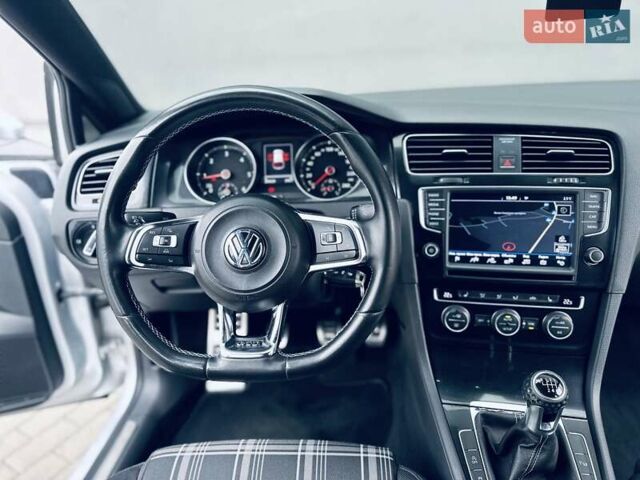 Серый Фольксваген Golf GTD, объемом двигателя 2 л и пробегом 205 тыс. км за 15100 $, фото 47 на Automoto.ua