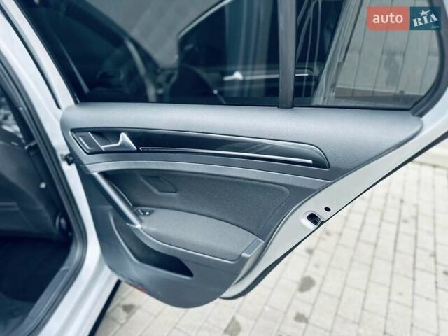Серый Фольксваген Golf GTD, объемом двигателя 2 л и пробегом 205 тыс. км за 15100 $, фото 43 на Automoto.ua