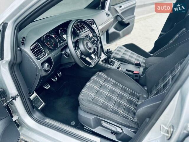 Серый Фольксваген Golf GTD, объемом двигателя 2 л и пробегом 205 тыс. км за 15100 $, фото 32 на Automoto.ua
