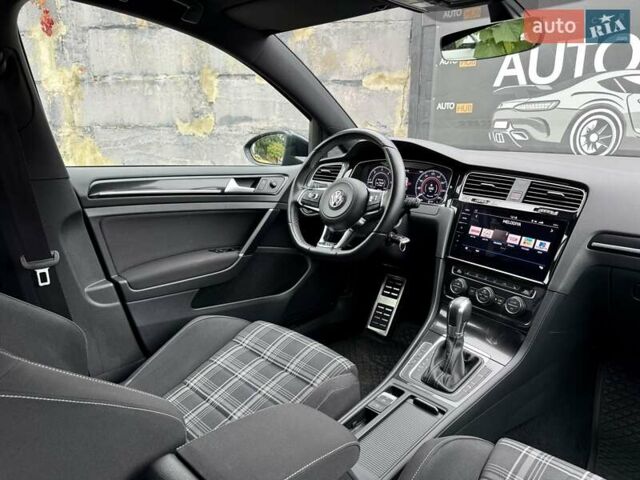 Серый Фольксваген Golf GTD, объемом двигателя 2 л и пробегом 138 тыс. км за 19000 $, фото 12 на Automoto.ua