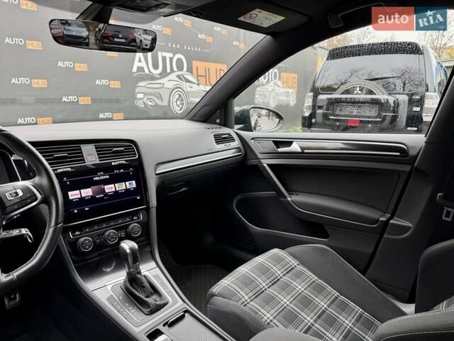 Серый Фольксваген Golf GTD, объемом двигателя 2 л и пробегом 138 тыс. км за 19000 $, фото 14 на Automoto.ua