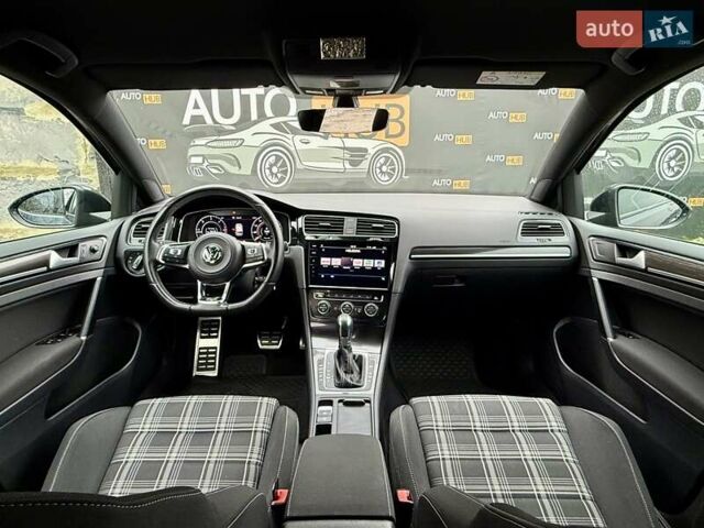 Серый Фольксваген Golf GTD, объемом двигателя 2 л и пробегом 138 тыс. км за 19000 $, фото 13 на Automoto.ua