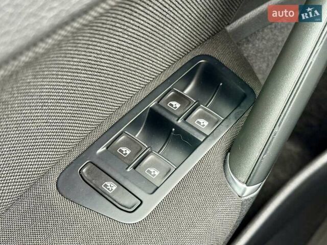 Серый Фольксваген Golf GTD, объемом двигателя 2 л и пробегом 138 тыс. км за 19000 $, фото 24 на Automoto.ua