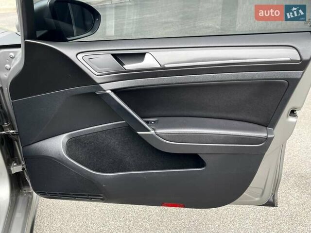 Фольксваген Golf GTD 2017 в Чернигове на Automoto.ua Серый Фольксваген Golf GTD, объемом двигателя 1.97 л и пробегом 277 тыс. км за 15999 $, фото 33 на Automoto.ua