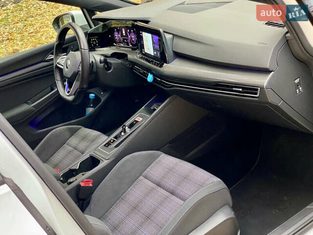 Белый Фольксваген Golf GTE, объемом двигателя 1.4 л и пробегом 138 тыс. км за 30500 $, фото 16 на Automoto.ua