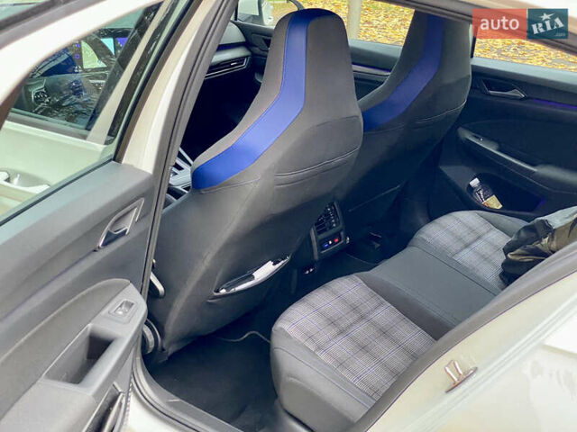 Белый Фольксваген Golf GTE, объемом двигателя 1.4 л и пробегом 138 тыс. км за 30500 $, фото 6 на Automoto.ua