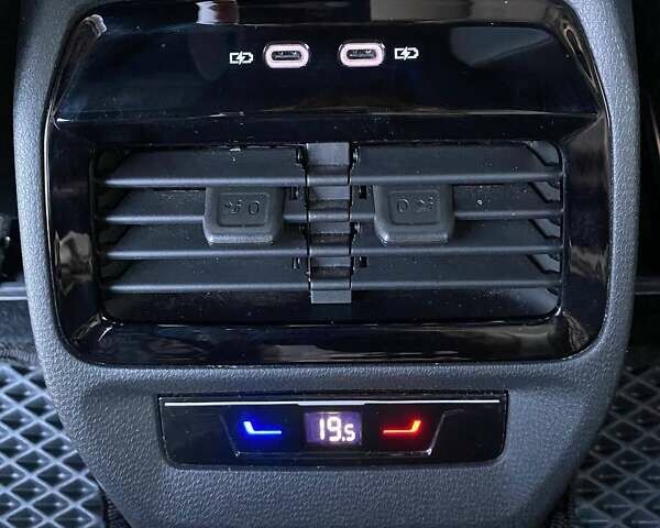 Черный Фольксваген ID.4 GTX, объемом двигателя 0 л и пробегом 34 тыс. км за 34999 $, фото 16 на Automoto.ua