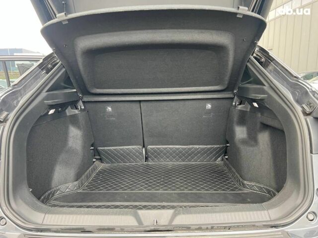 Серый Фольксваген ID.4 GTX, объемом двигателя 0 л и пробегом 60 тыс. км за 22490 $, фото 39 на Automoto.ua