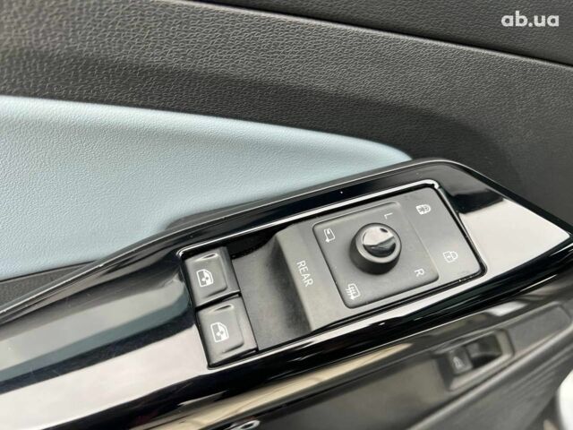 Серый Фольксваген ID.4 GTX, объемом двигателя 0 л и пробегом 60 тыс. км за 22490 $, фото 16 на Automoto.ua