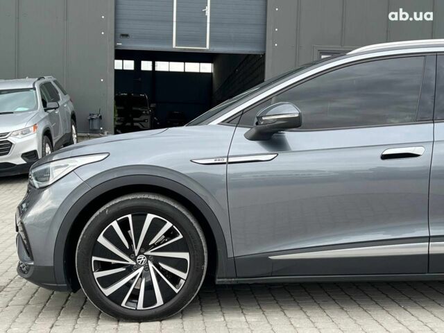 Серый Фольксваген ID.4 GTX, объемом двигателя 0 л и пробегом 60 тыс. км за 22490 $, фото 3 на Automoto.ua