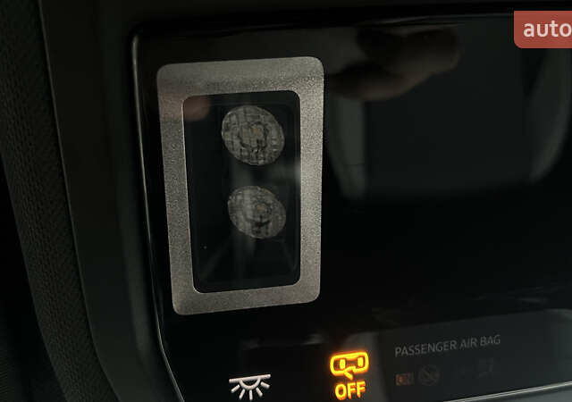 Белый Фольксваген ID.3, объемом двигателя 0 л и пробегом 127 тыс. км за 17499 $, фото 134 на Automoto.ua