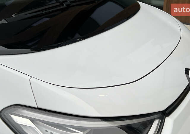 Белый Фольксваген ID.3, объемом двигателя 0 л и пробегом 127 тыс. км за 17499 $, фото 30 на Automoto.ua