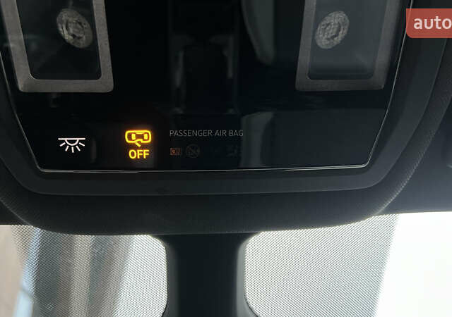 Белый Фольксваген ID.3, объемом двигателя 0 л и пробегом 127 тыс. км за 17499 $, фото 135 на Automoto.ua