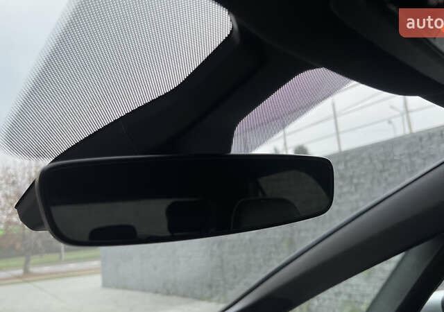 Белый Фольксваген ID.3, объемом двигателя 0 л и пробегом 127 тыс. км за 17499 $, фото 138 на Automoto.ua