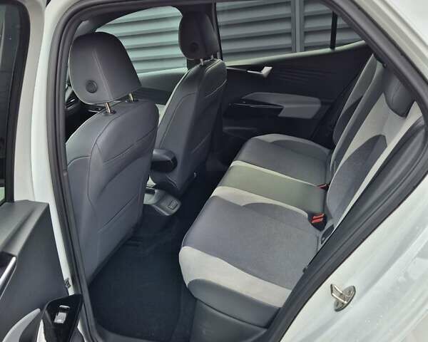 Белый Фольксваген ID.3, объемом двигателя 0 л и пробегом 168 тыс. км за 15900 $, фото 6 на Automoto.ua