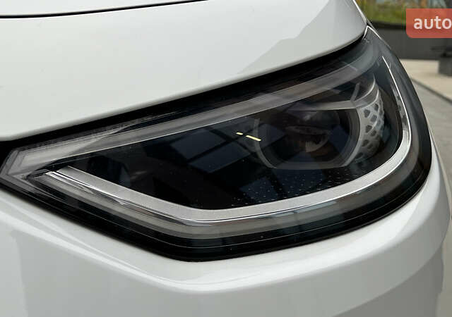 Белый Фольксваген ID.3, объемом двигателя 0 л и пробегом 127 тыс. км за 17499 $, фото 26 на Automoto.ua