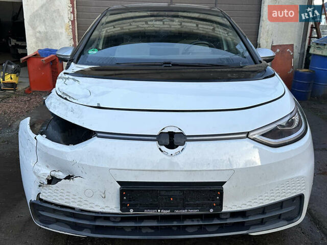 Білий Фольксваген ID.3, об'ємом двигуна 0 л та пробігом 55 тис. км за 12850 $, фото 17 на Automoto.ua