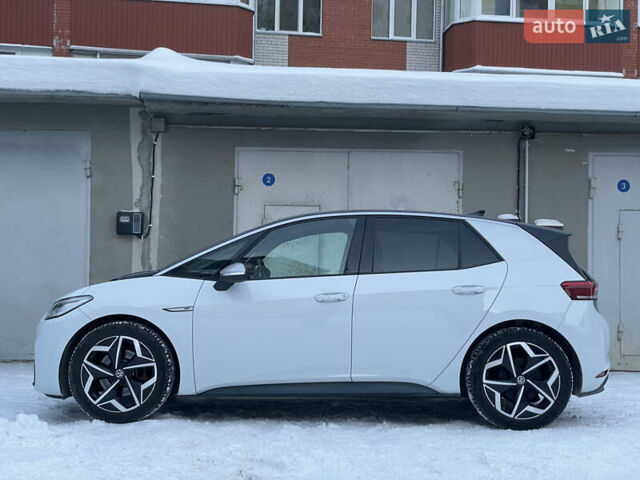 Білий Фольксваген ID.3, об'ємом двигуна 0 л та пробігом 118 тис. км за 17590 $, фото 3 на Automoto.ua