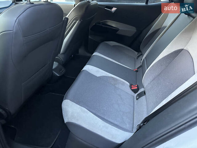 Білий Фольксваген ID.3, об'ємом двигуна 0 л та пробігом 55 тис. км за 12850 $, фото 12 на Automoto.ua