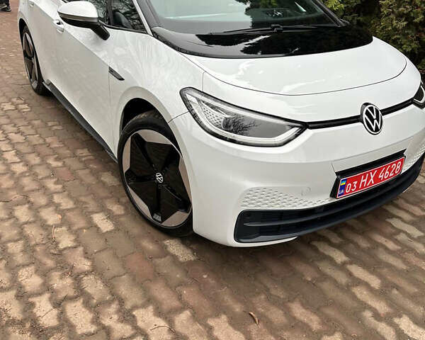 Белый Фольксваген ID.3, объемом двигателя 0 л и пробегом 164 тыс. км за 16800 $, фото 3 на Automoto.ua