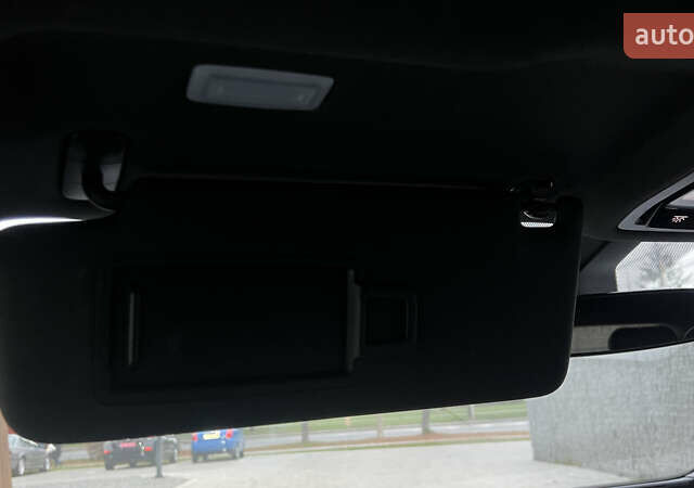 Белый Фольксваген ID.3, объемом двигателя 0 л и пробегом 127 тыс. км за 17499 $, фото 163 на Automoto.ua